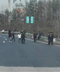 ���ǲ�Ҫ���ˣ����Ƹ��ٳ��� ��ʮ�����������������...