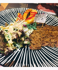 ����������֡�����ţ�š��ܻ� �Թ����˶�����Ĵָ