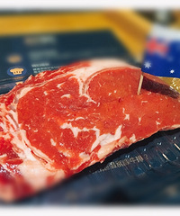 ����������֡�����ţ�š��ܻ� �Թ����˶�����Ĵָ