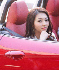 �񾭲�������Ů����2�ֱ�ʱ�ݺ�լװX ������ҫ����