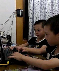 ������Сƨ���Ǹ��Ұ���������ҫ �ó�����ʦ����Ƶ��ɱ����