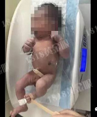 Ů����������޵� ����Ӻ�����һӤ����Ȼ��������·�ˡ�