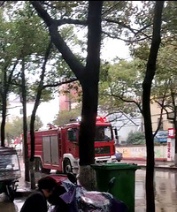 ͻ��������������·���㳡��������һ���˼��Ż�