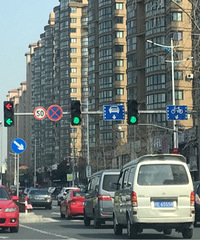 �蹫��·���л���·��ʮ��·�� ��ת���̵�һ�����ˣ�