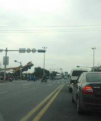 �����ͳ����Ǹ��Ը�ͷ�Ĵ���� ����һҹ��Ȼ����