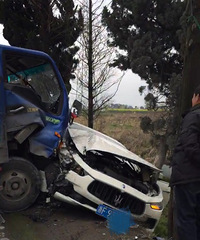 ����Ȧ������ײ�ҵ���ɯ����ˢ���� ��������