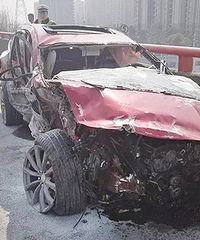 233km/h ����С����ٰѽγ������ɻ��� ��