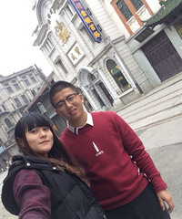 文苑2017穿着婚纱春游,见证我们的爱情
