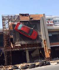 ��ϧ�ˣ�������˵�һ���ڻ���ǽ�ĳ� ���콵����һ��������