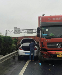 ���գ�һ����������Խ���ٻ��� С�γ��������