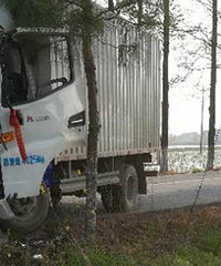 Ϊ���ô󿨳� ˾����ס�ˣ�