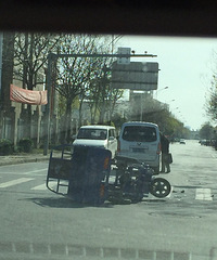 ��㤣���ƿ���ֳ�ײ����� �������˺ö�Ѫ