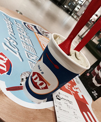 һֱϲ����˾¥�ϵ�С���� �صش���ȹ��ȥ �����