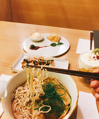 �˰۰��¿�һ�Ҹ߱Ƹ���ʳ��  24Сʱ���ƹ��� �ձ�ʦ������