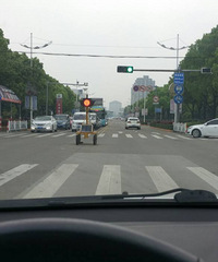 ���·�ں���̵�һ���� ˾���Ƕ�����������