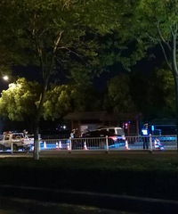 ��Ϫ·��Ƽ� ��ͣ��һ��