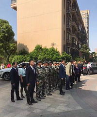 ����ĳС��������ҵ ҵ����ʼ���ι��� ��û�ͦ��ģ����