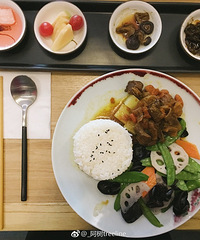 һ�һ���������˽����С��  Ҫ��ǰһ������Ԥ��