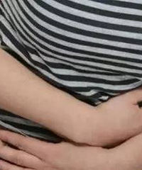 "用这种容器装料酒,宁波女子竟中毒住院!很多人家里都有"