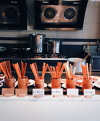 ŪҼ�ǣ��������� ţ���� ˫ƴ�ڷźܾ��� ��ζ�����е��