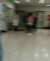 �˼䱯�磡ĸ�׽�ǰһ�� ����һ����Ů���ؼҷ��������ɴ�����