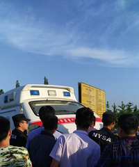 "两孩子下钱塘江游泳,只上来一个……奶奶痛哭,唯一孙子没"