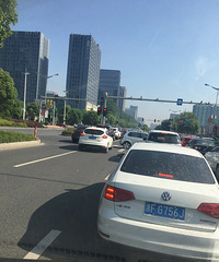 �⳵ţ����߷�ѳ�����·�ϡ�