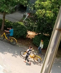 ����С���ӿ���С�Ƴ�ֱ������ ��˵�����Ǽ��仹����