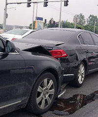 ͩ����4��׷β һ�ų�ײ���ˣ�