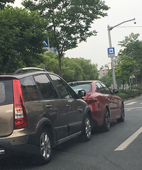 ����������������������ŷ������ײ ���Ʊ�׷β