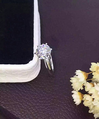 ����������Ϲ����һ��˿Ŵ��� ������