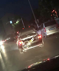 ��һ���ѹ��������Ž������ һ������ʶ�û�ˣ�