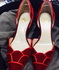 1400+Ԫ����ò��Ь �Ա��µ��ڶ���͵���