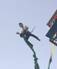 ������������ֻ�ܱ������� ��ÿ�εĹ����Ҷ�������