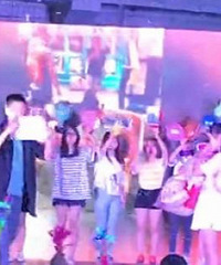 大四男用房产证求婚小学妹
