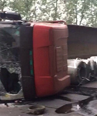 ͻ������̨��ҳ�ӭͷ��ײ ·ȫ����