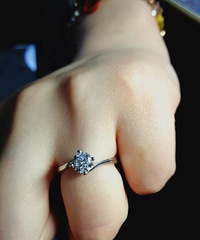 Dɫ������vvs2,û��ӫ�⣬�и�ex��60�֣���GIA֤��