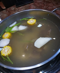 ������ϵ�һ��ţ���� ζ��������С��