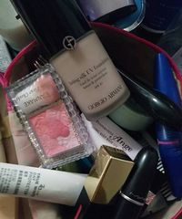 @���19¥���к��ӣ����Ǿ���Ů���Ѱ������һ�����»��ǻ���