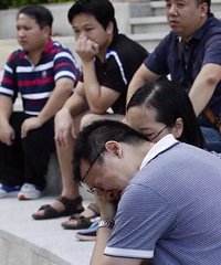 2��Ůͯ�㸸ĸ������10¥׹�� ����Ա������