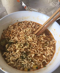 ����3�����̲�ס�������� ����һƿ����