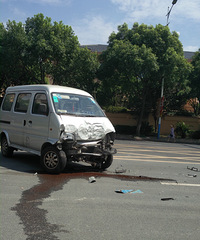 ����һ������ͱ���X6������ײ����ȴҺ����һ�أ�