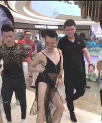 �������С�����������Ŷ���ڼ��ˣ��ֳ�Ť�Ŀ�����ˣ�ͼ��