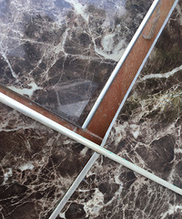 ���ģ����������ȵ� ��˾�ſڵĴ�ש���ѿ��ˣ�