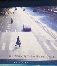 �ֲ���أ�������԰������� һ�˱�ײ�ɣ�