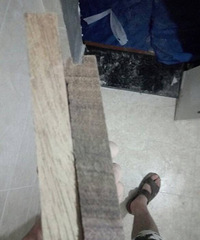 ʵľ�ذ尲װʱ����ɫ������ ��װʦ��˵һ��������һ�������⣿