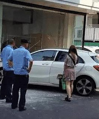 ƽ��һ�����۳����װ�� ��������2��Ů��...