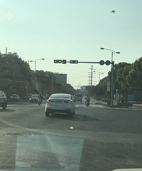 ���£��������·�ڵĺ��̵�����ȫ����