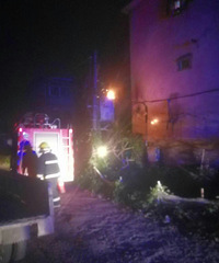 �賿����� ������һ��ѹ������ŭ��ð������