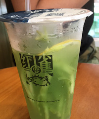 �����ʺ�����Ľ������ϣ�����ɫ��Ȼ��ô�ر�...